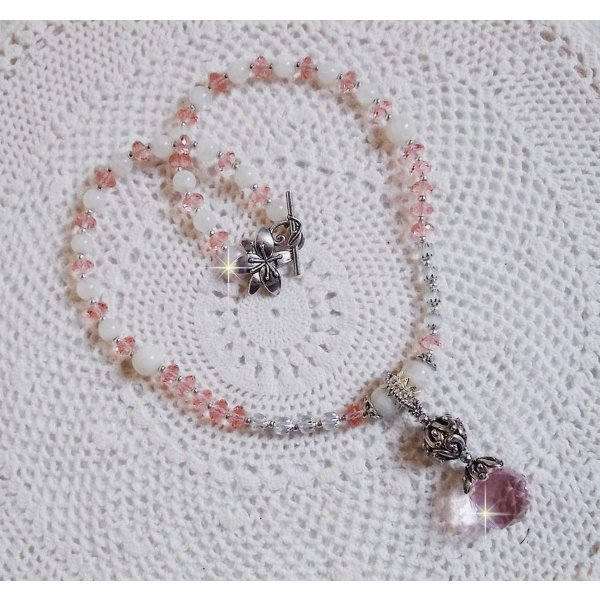 Collana con ciondolo Rose Iris&eacute;e ricamato con cristalli Swarovski, argento 925 e pietre di luna