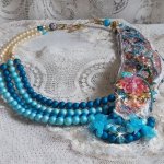 Collana Eternal Blue ricamata con cristalli Swarovski 