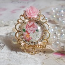 Anello Bouquet Valentine con rosa cabochon, rosa in resina e catena in cristallo Swarovski