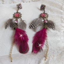 Navajo Fuchsia e Brown BO con perle di vetro, cristalli Swarovski e piume