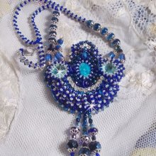 Collana Paris Divine ricamata con cristalli Swarovski, perline di cristallo bohémien e perline di seme 