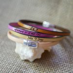 Bracciale in pelle con chiusura magnetica personalizzato con incisione per uomo o donna