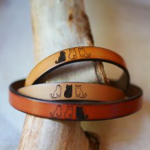 Trio di braccialetti in pelle personalizzati tramite incisione con motivi a scelta