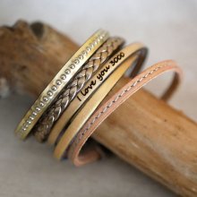 Set di cinturini in pelle da impilare, personalizzabili in tonalità oro e metallizzate
