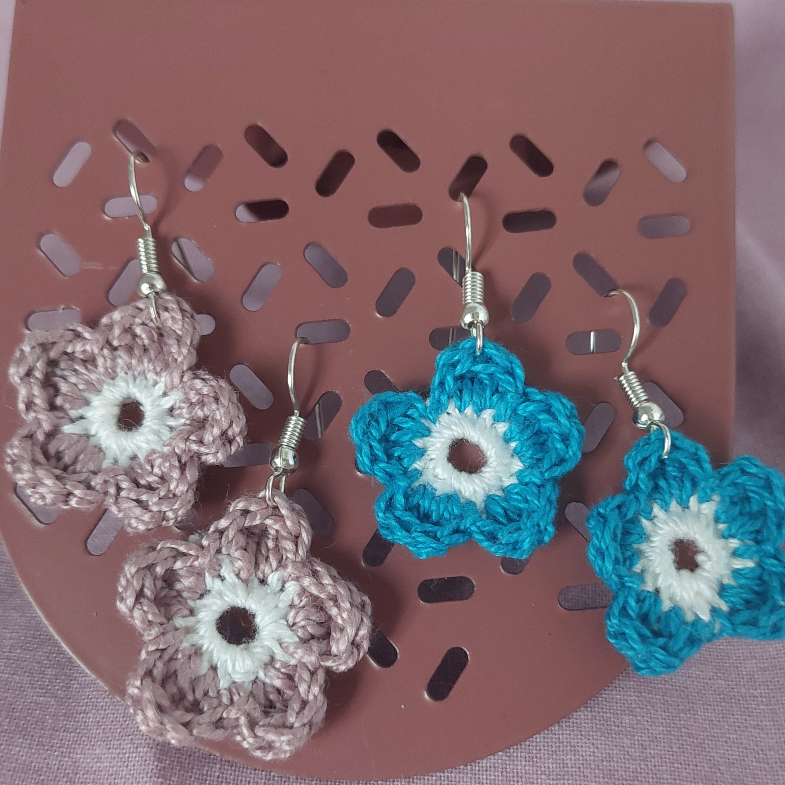 Boucles d'oreilles au crochet fleur simple