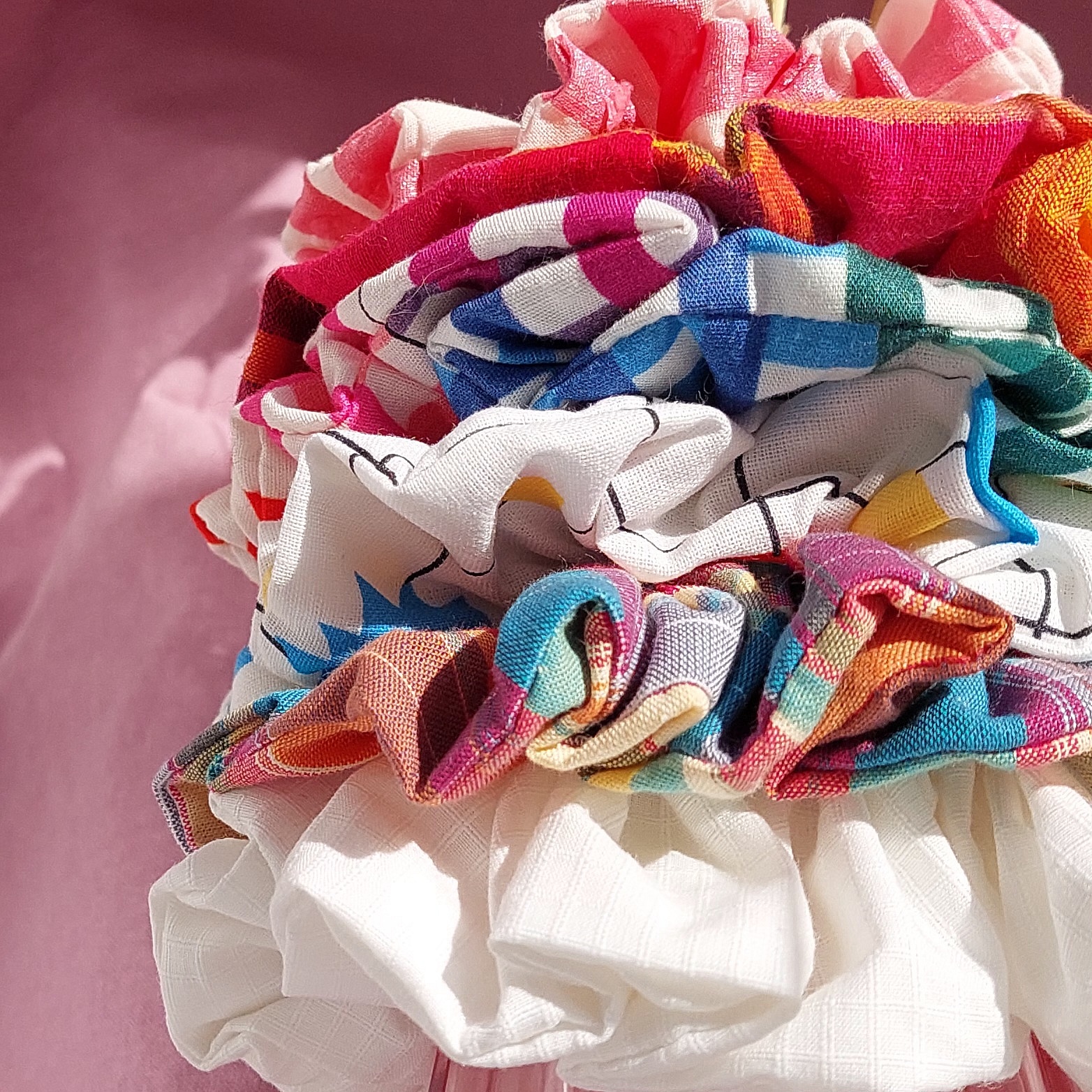 Chouchou blanc &agrave; minis carreaux -Nuage