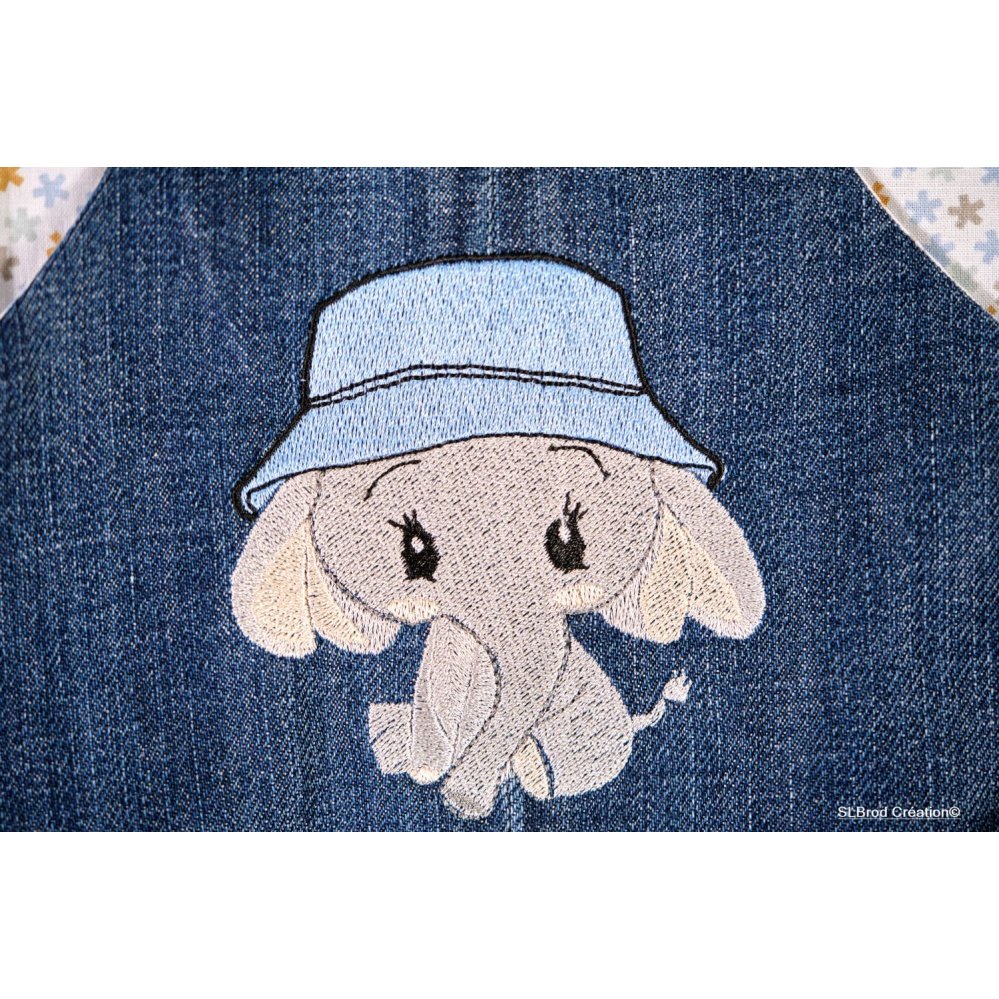 Zaino per bambini ricamato con cappello blu, personalizzabile