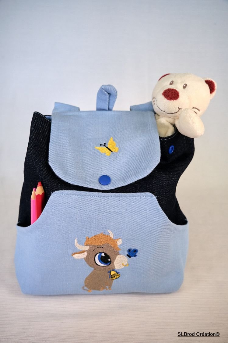 Zaino per bambini con toro azzurro ricamato, personalizzabile