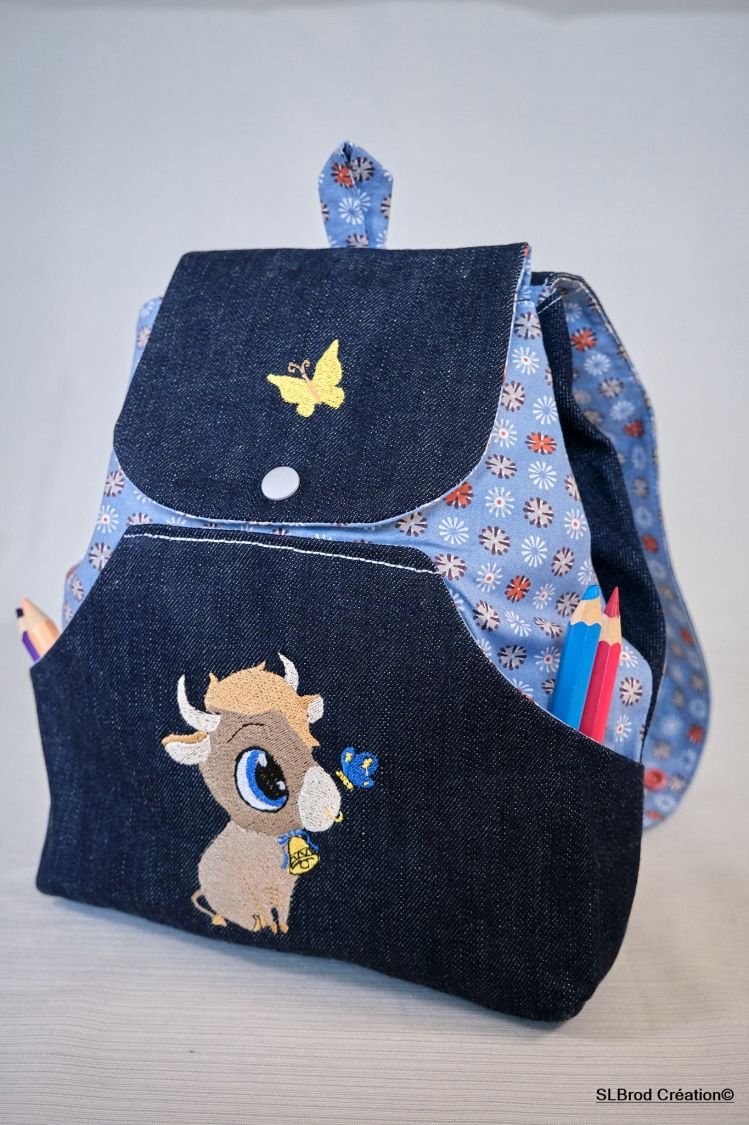 Zaino per bambini ricamato con toro di jeans, personalizzabile