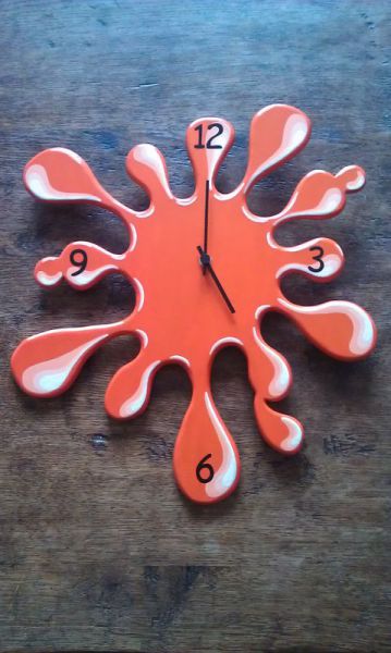 Horloge design en bois "Splash"